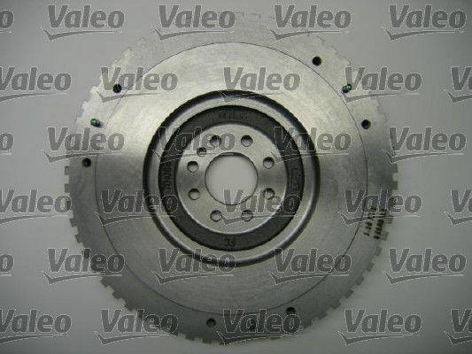 valeo clutch kit 4p installed, valeo clutch kit technical specifications, vaelo clutch set compatibility with citroen peugeot VALEO Clutch Kit 4P | Compatible with Citroen P406, P807, Expert & More | 17.8 kg VALEO Clutch Kit 4P - Compatible with Citroen & Peugeot Models valeoclushtkit, clutchset, vehicleparts, mechanics, carowners, clutchreplacement, automotive, citroen, peugeot, ai-generated