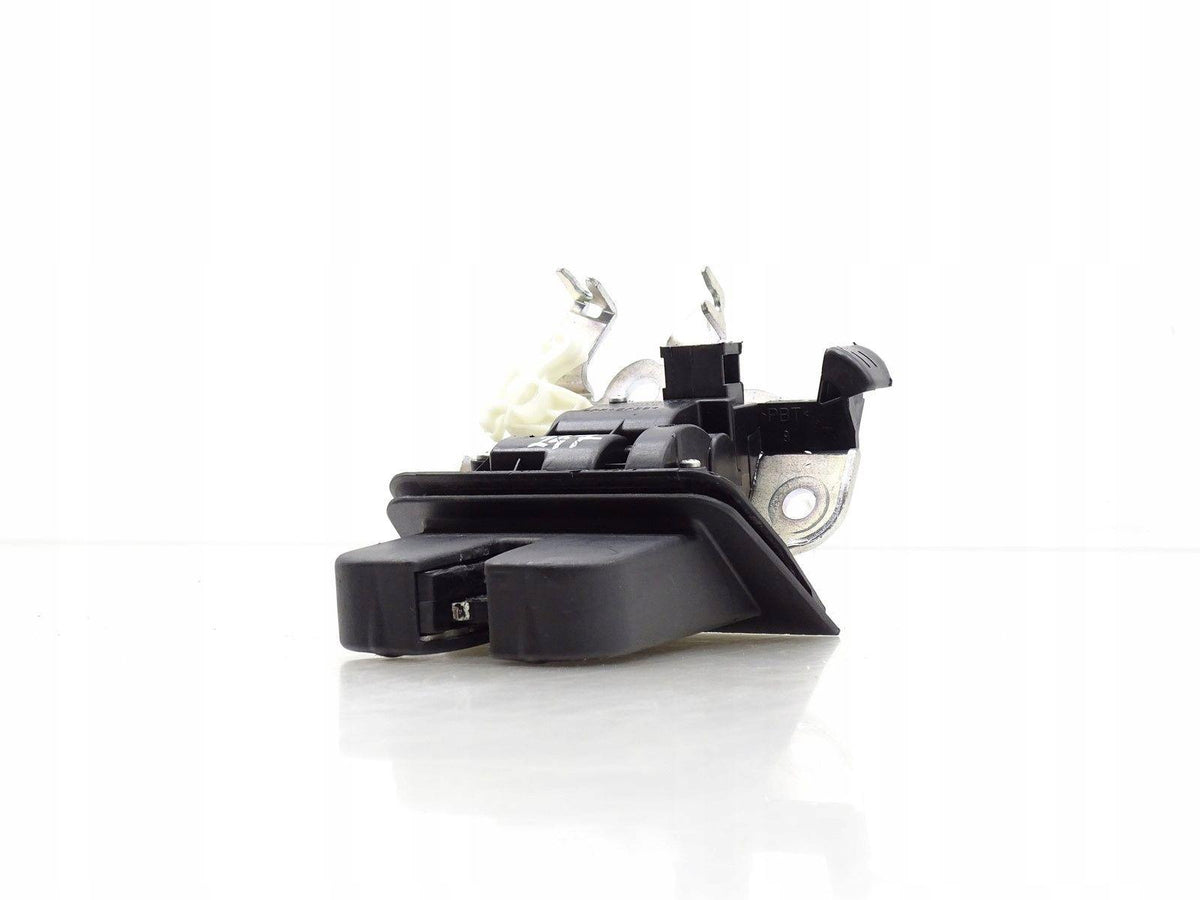 VAG Skoda Octavia Rear Trunk Lock - Original Replacement Part for 2013+ Models — Handles, Locks & Latches