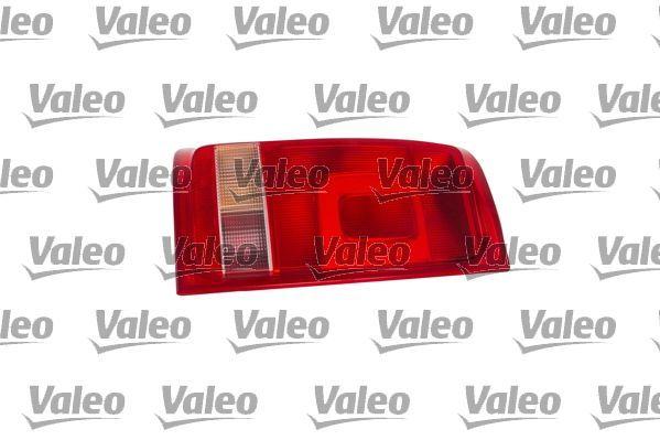 VALEO 44886 Right Stop Light Assembly for Amarok — Tail, Signal & Reflectors