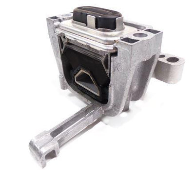 MGA 954534 Engine Mount Right (Volkswagen: Golf VII 1.6Tdi-2.0 TDI 13 >) — Mounts