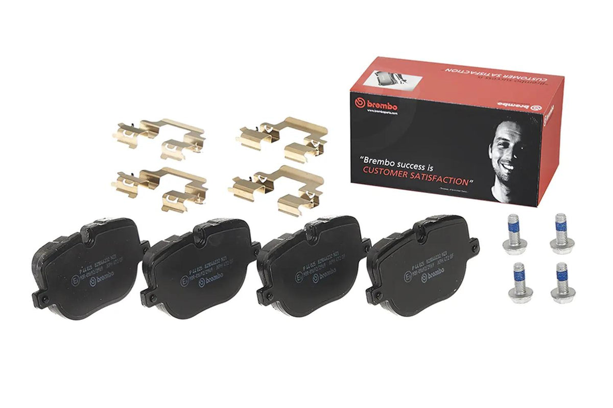 Brembo P44025 Brake Pad Rear-(Land Rover Range Rover IV 2012 / Land Rover Discovery IV 2010 /) — Brake Pads
