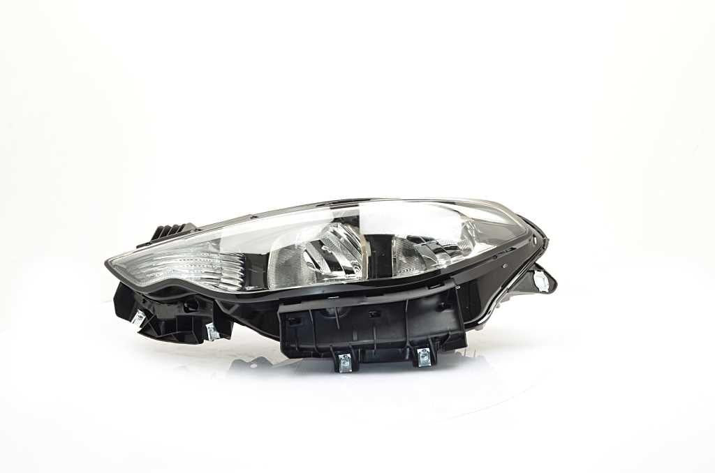 Bsg 25-800-014 Headlight Left Egea Bm 15 — Headlights