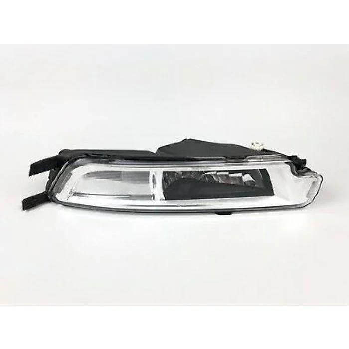 Volkswagen Passat 2015+ Right Fog Light - Includes Bulb — Tail, Signal & Reflectors