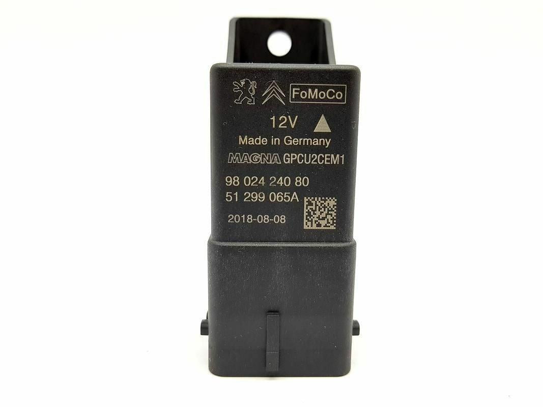 Peugeot PSA AV6112A343CA - Original Heating Relay for Peugeot 407 1.6 HDi — Switches & Relays