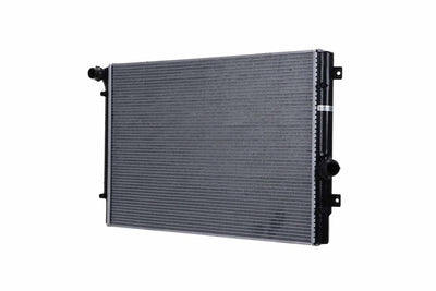Hella 8MK366302-371 Radiator VW Passat,Golf V-VI 2.0 TDI 648X438 — Radiators & Fans