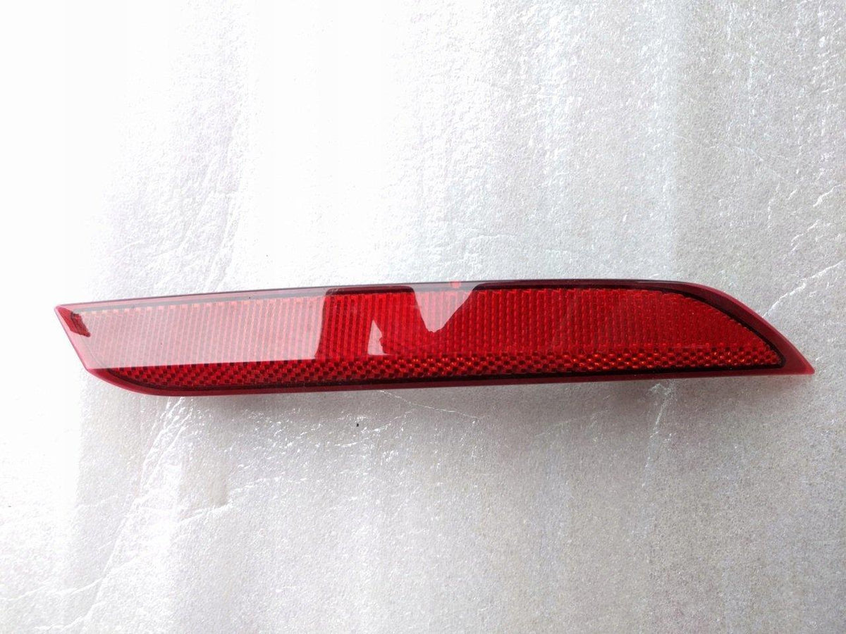 Volkswagen Polo Rear Bumper Reflector - Imported Material — Auto Parts Hall, Tail, Signal & Reflectors