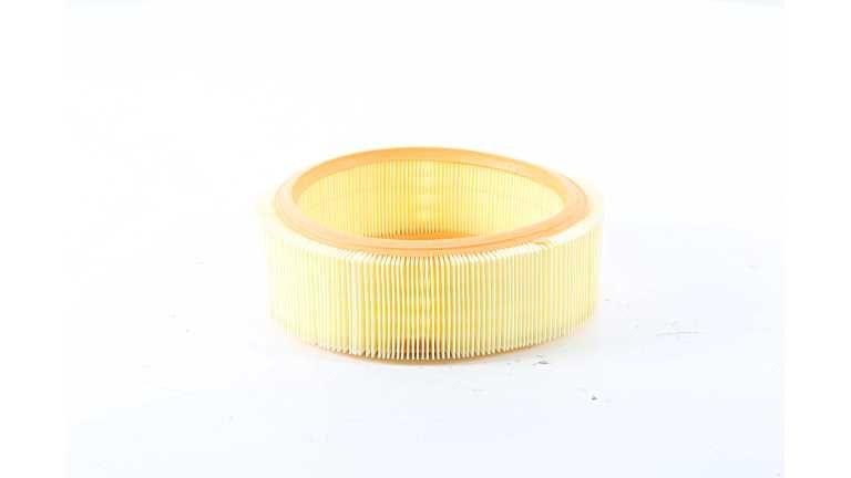 Bsg 75-135-006 Air Filter Clio-II-Kango-Logan-I-Sandero-I-Thalia 1.4 98-12 — Air & Cabin Filters