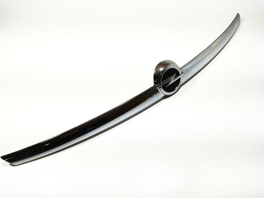 Opel Insignia Rear Trunk Chrome Strip - Original Service Mounting — Glass & Trim