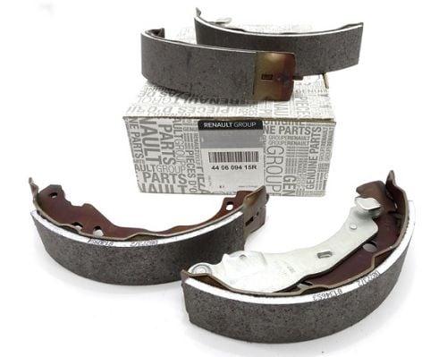 renault-clio-4-rear-brake-pads, original-mai-brake-pads-for-renault-clio Renault Rear Brake Pads for Clio 4 2012-2018 - Original MAIS Brand | 1.5 dCi Renault Clio 4 Rear Brake Pads - Compatible 2012-2018 renault, clio-4, brake-pads, rear-brake-pads, mais-brand, brake-parts, car-accessories, automotive, replacement-parts, ai-generated