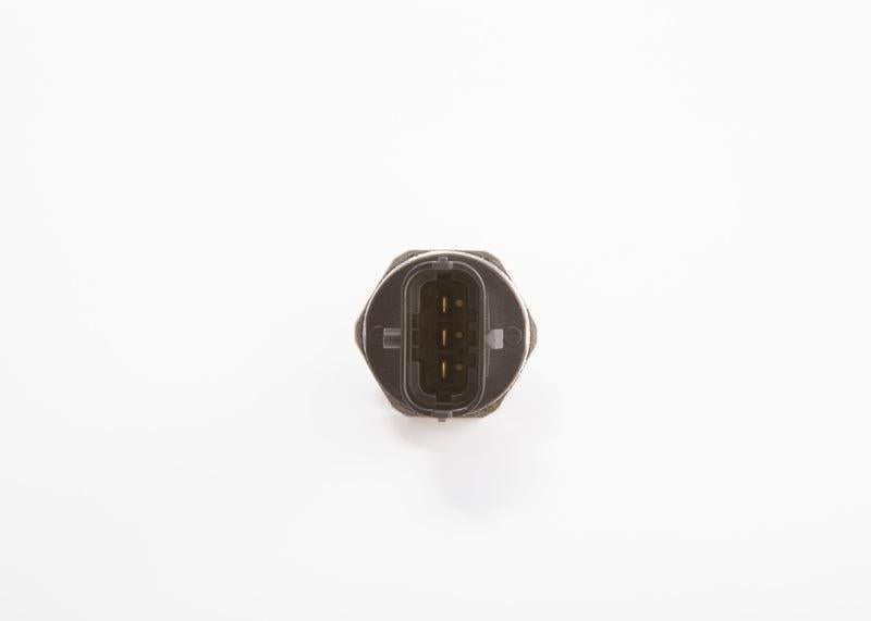 bosch 0281002909 fuel pressure sensor, high precision fuel sensor for common rail BOSCH 0281002909 Fuel Pressure Sensor - High Precision for Automotive Technicians and Vehicle Owners | Common Rail BOSCH 0281002909 Fuel Pressure Sensor - High Precision bosch, fuel-pressure-sensor, automotive-technicians, vehicle-owners, high-precision, common-rail, engine-performance, car-maintenance, automotive-parts, ai-generated