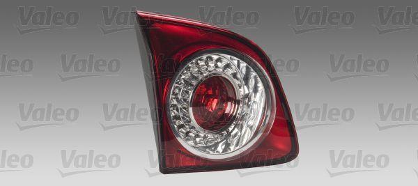 valeo stop light left for 2005-2014 golf v, led fog lamp for golf v, valeo light replacement part, car light installation VALEO Stop Light Left 05-14 Golf V - LED Fog Lamp Replacement for Car Owners and Mechanics | 0.52 kg VALEO Stop Light Left 05-14 Golf V valeostoplight, golfv, carreplacementparts, ledfoglamp, carowners, mechanics, automotiveaccessories, safety, lightinstallation, ai-generated