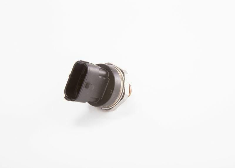 bosch 0281002909 fuel pressure sensor, high precision fuel sensor for common rail BOSCH 0281002909 Fuel Pressure Sensor - High Precision for Automotive Technicians and Vehicle Owners | Common Rail BOSCH 0281002909 Fuel Pressure Sensor - High Precision bosch, fuel-pressure-sensor, automotive-technicians, vehicle-owners, high-precision, common-rail, engine-performance, car-maintenance, automotive-parts, ai-generated