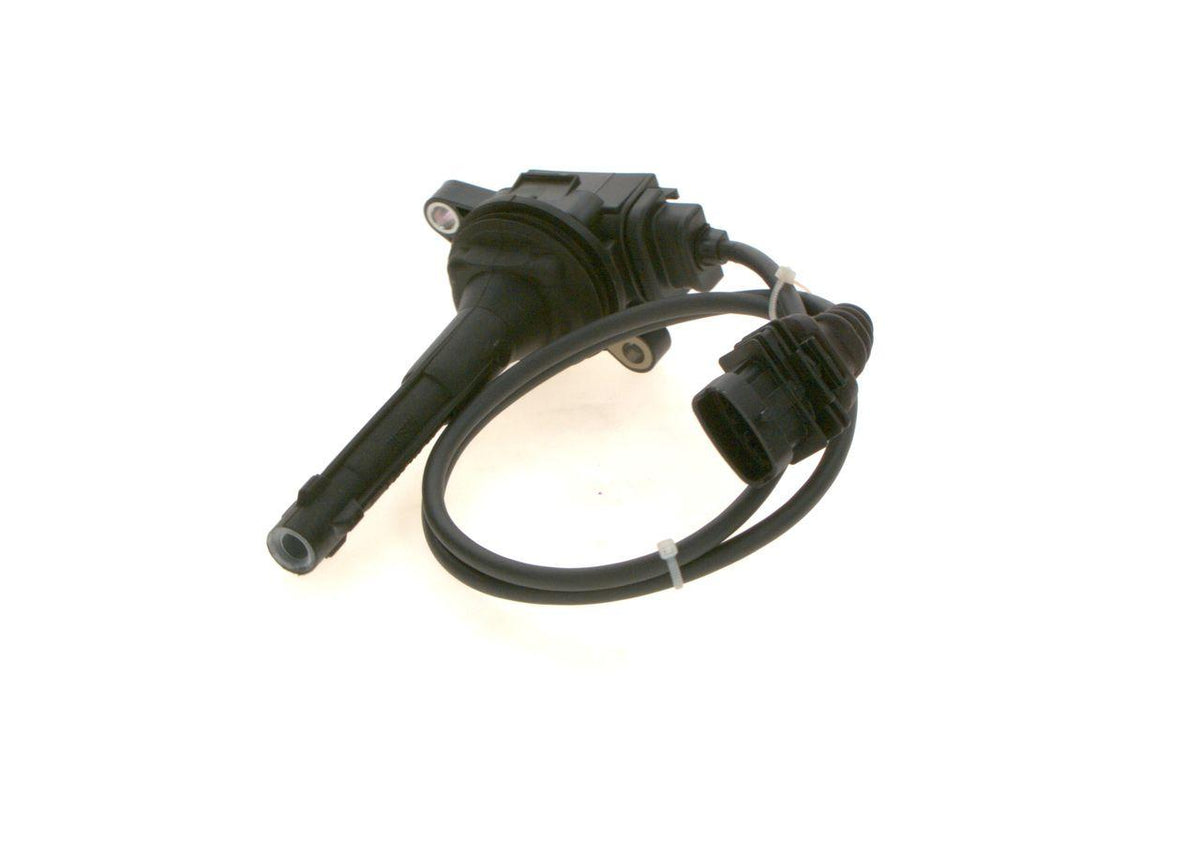 Bosch 0221604019 Ignition Coil — Coils & Plugs