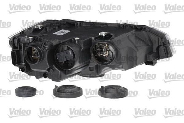 valeo 450492 far sol 18-polo halogen headlight, light design of valeo halogen headlight VALEO 450492 Far Sol 18-Polo - Halogen Headlight for Cars | Left Side Installation VALEO 450492 | Far Sol 18-Polo - Halogen Headlight valeo, far-sol-18-polo, halogen-headlight, car-accessories, left-side-installation, automotive-lighting, headlights, vehicle-parts, mechanics, ai-generated