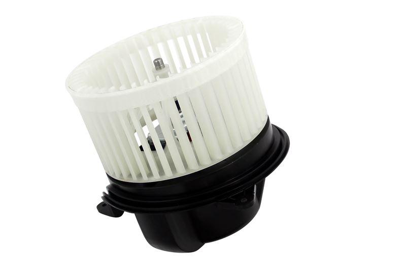 MGA 83303 Heater Motor (Ford: Connect 02-13 Focus 98-04) Ford Transit Connect 2002-2013 — Heater & Blower