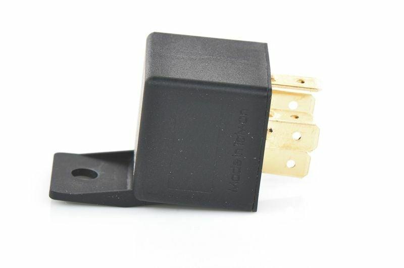 bosch-mini-relay-24v, bosch-0986ah0803-mini-relay-details BOSCH Mini Relay 24V - 5 Pin Bracketed for Automotive Technicians & Car Enthusiasts BOSCH Mini Relay 24V - 5 Pin Bracketed bosch-mini-relay, 24v-relay, automotive-relay, 5-pin-relay, car-electronics, car-accessories, automotive-technicians, car-enthusiasts, ai-generated, reliable-relay