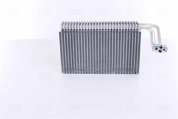 NISSENS 92235 Evaporator - Compatible with E-60 / 61 / 63 / 64 — Condensers & Evaporators