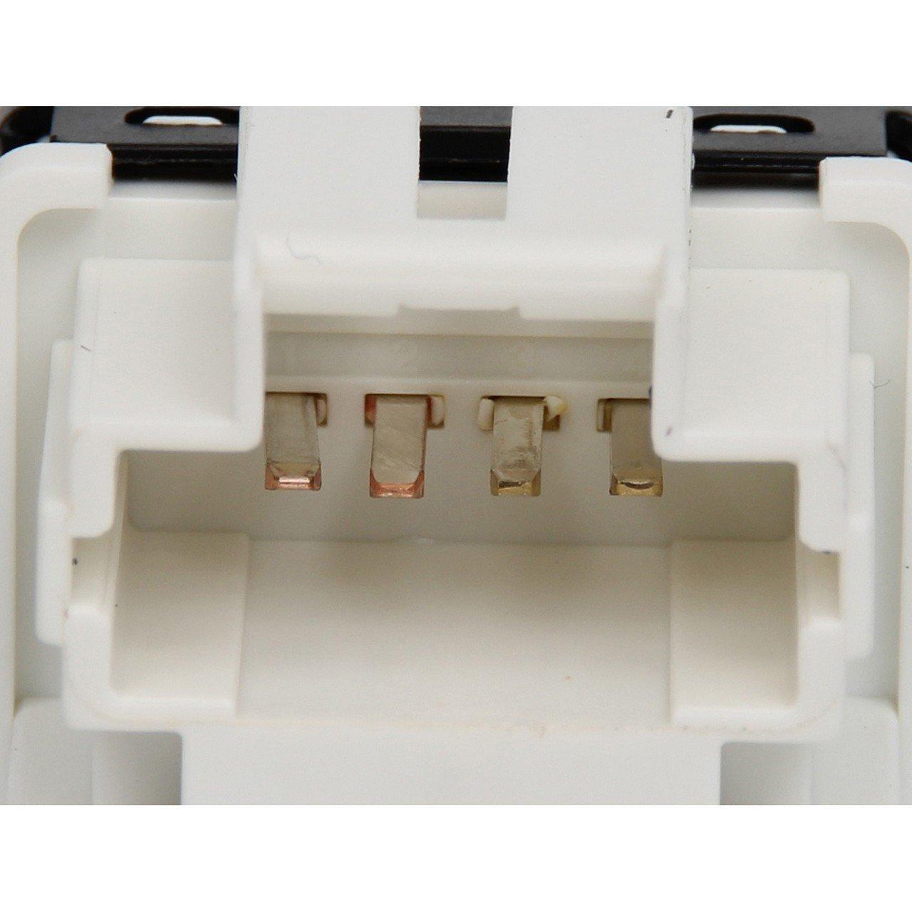 renault-clio-brake-switch-2012-2018-front-view, renault-clio-brake-switch-2012-2018-back-view Mais Renault Clio 4 Brake Switch - Compatible for 2012-2018 Models | Genuine Renault Part Renault Clio Brake Switch 2012-2018 renault-clio, brake-switch, car-parts, genuine-part, mais, automotive, renault, clio-2012-2018, vehicle-maintenance, ai-generated