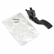 mais gas pedal speed regulator for renault megane 3, renault megane 3 gas pedal installation image Mais Renault Megane 3 2010-2015 Gas Pedal with Speed Regulator | 1.5 dCi Compatibility Mais Renault Megane 3 Gas Pedal Speed Regulator mais, renault-megane, gas-pedal, speed-regulator, car-accessories, auto-parts, vehicle-compatibility, 2010-2015, 1.5-dci, ai-generated