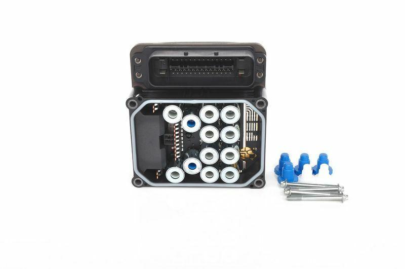 bosch-bmw-f10-abs-control-module-front-view, bosch-bmw-f10-abs-control-module-back-view BOSCH 1265960897 | BMW F10 ABS Control Module 34526852812 - Essential for Car Enthusiasts and Repair Professionals BOSCH BMW F10 ABS Control Module - Reliable OE Parts bosch, bmw, f10, abs-control-module, automobile, car-repair, car-enthusiasts, oe-parts, braking-system, ai-generated