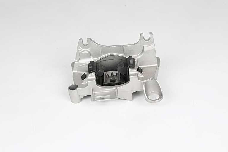 Bsg 75-705-025 Engine Mount Left Fluence / Megan III 1,5-1.6 08 — Mounts